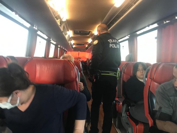 Otogarda Emniyet Kemeri Denetimi Yapıldı, Yolcular Bilgilendirildi