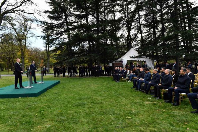 Azerbaycan Cumhurbaşkanı Aliyev: “Azerbaycan Ve Ermenistan’ın Bir Barış Anlaşması İmzalama Zamanının Geldiğine İnanıyoruz”