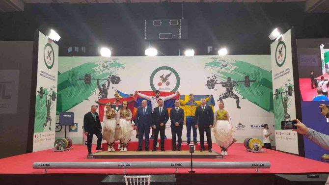 Barü’lü Milli Halterci Emre Öztürk’ten 2 Gümüş Madalya