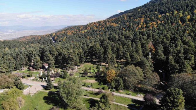 Gölcük Tabiat Parkı’nda Sonbahar Güzelliği Mest Etti