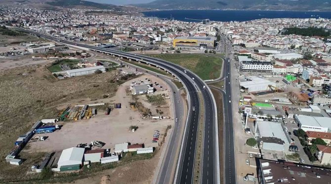 Büyükşehir, Bandırma’ya Katlı Kavşaklar Kazandırdı