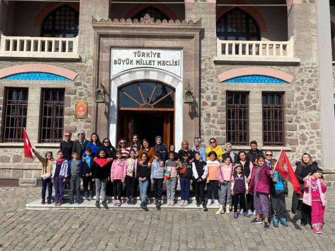 Çiftlikköy Belediyesi’nden Öğrencilere Ankara Gezisi