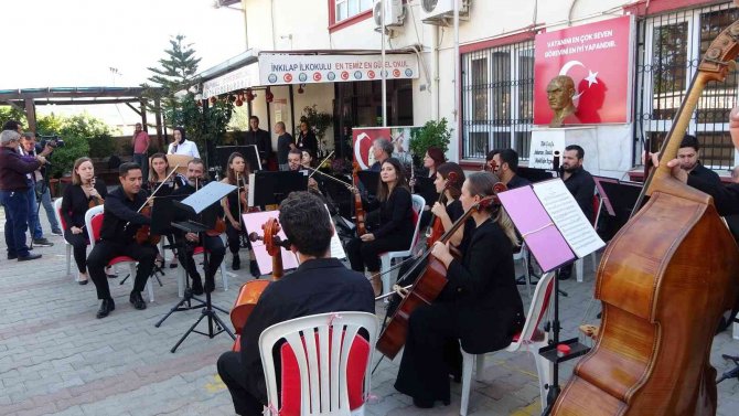 Tarihi Okulda Senfonik Konser