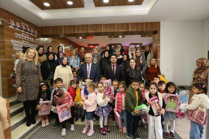 Başkan Aygün, Çevre Çalışmaları Konusunda Çocukları Bilgilendirdi