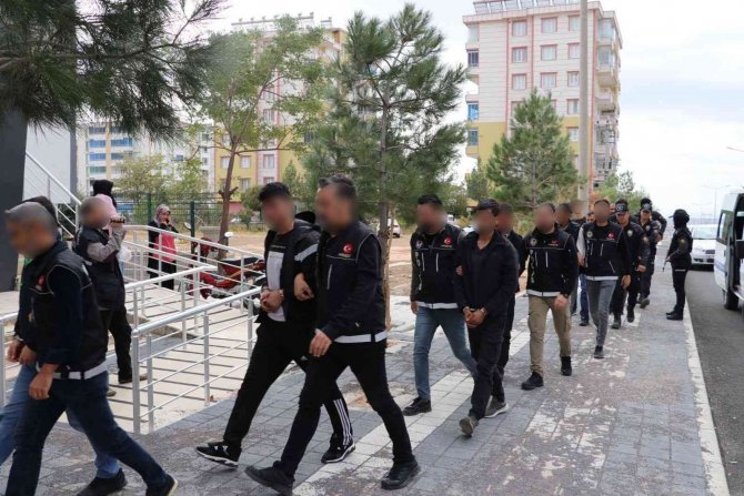 Diyarbakır’da 9 Adrese Eş Zamanlı Uyuşturucu Operasyon: 5 Tutuklama