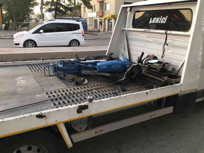 Edirne’de Kırmızı Işık İhlâli Yapan Motosiklet Sürücüsü Yaralandı