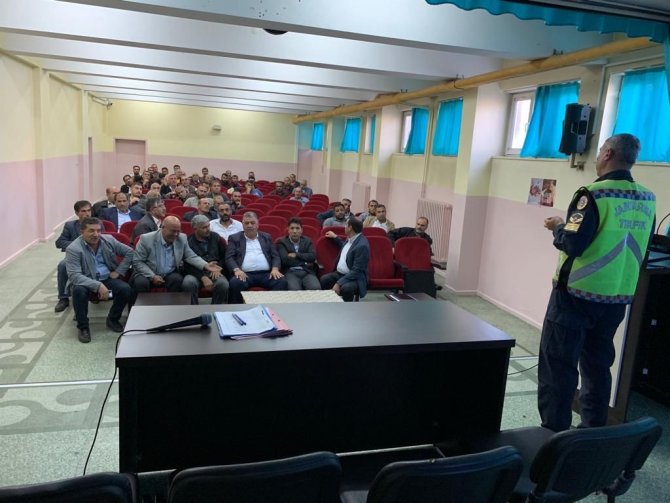 Jandarmadan Okul Servisi Şoförlerine Eğitim