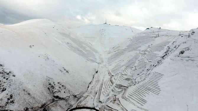 Zirve Beyaza Büründü Eşsiz Manzara Dron İle Havadan Görüntülendi