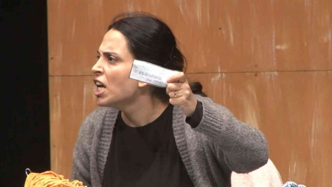 Esenler Belediyesi “Filistin Hakkında Konuşmalıyız” Oyununun Galasına Ev Sahipliği Yaptı