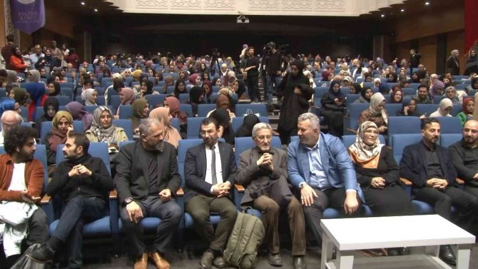 Esenler Belediyesi “Filistin Hakkında Konuşmalıyız” Oyununun Galasına Ev Sahipliği Yaptı