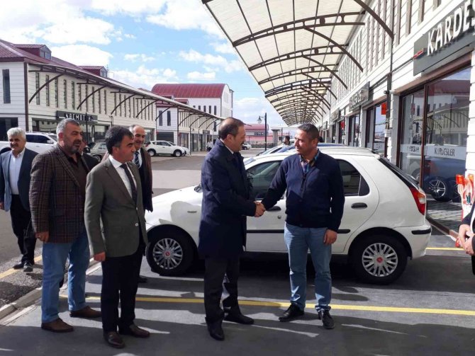 Karataş’tan Galericiler Sitesine Hayırlı Olsun Ziyareti