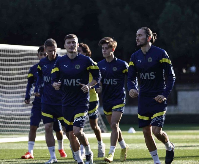 Fenerbahçe, Rennes Maçı Hazırlıklarına Başladı