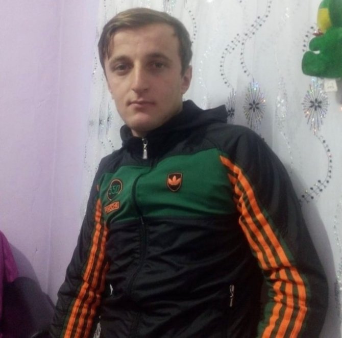 24 Yaşındaki Genç, Yıldırım Çarpması Sonucu Hayatını Kaybetti