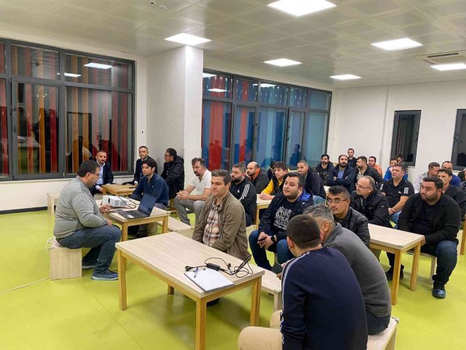 Babalar Bu Eğitimle Daha Bilinçli Olacak