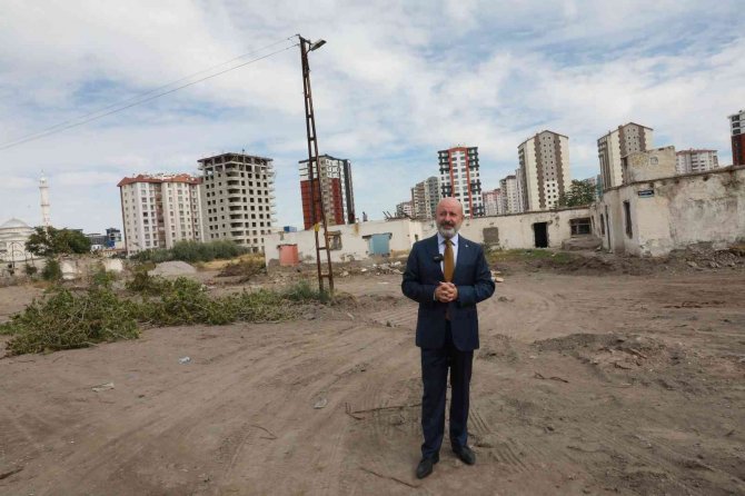 Başkan Çolakbayrakdar; “Yakut Mahallesi’ni De Güzel Bir Geleceğe Hazırlıyoruz”