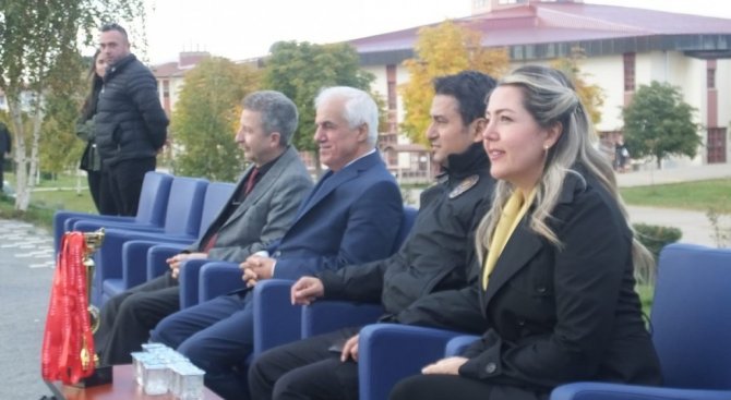 Kütahya’da ’Polis Şehitlerine Vefa Kupası Futbol Turnuvası’ Sona Erdi