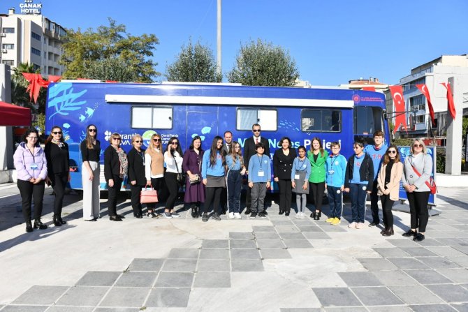 "Mavi Nefes" Eğitim Otobüsü Çanakkale’de