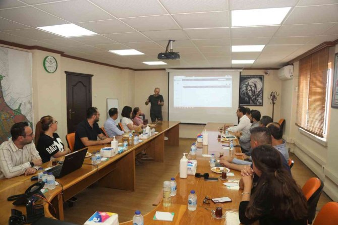 Tarsus Belediyesi, E-ruhsat Uygulamasını Meslek Odalarıyla Paylaştı