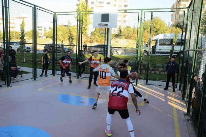 Nevşehir’de Sokak Basketbol Turnuvası Başladı