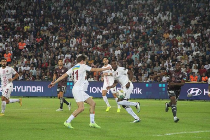 Spor Toto Süper Lig: A. Hatayspor: 0 - Beşiktaş: 1 (İ̇lk Yarı)