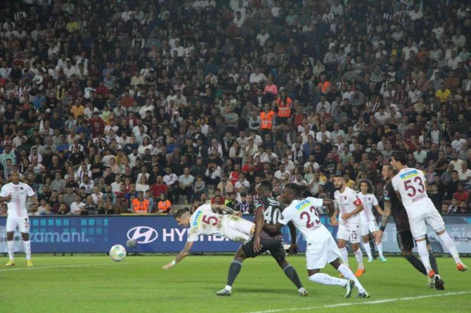 Spor Toto Süper Lig: A. Hatayspor: 0 - Beşiktaş: 1 (İ̇lk Yarı)