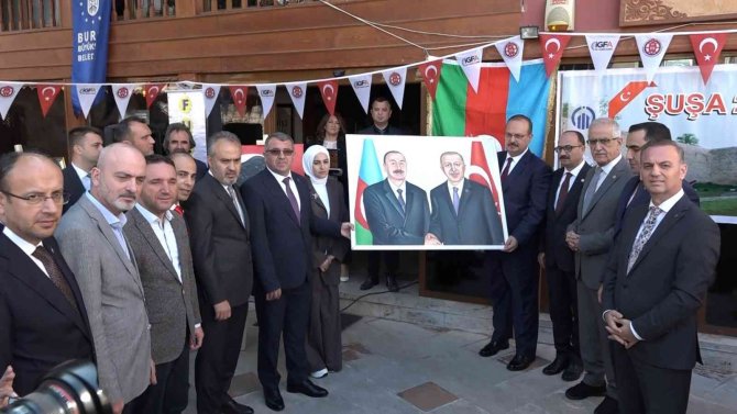 Türk Dünyası Şuşa Yılı Yağlı Boya Sergisi Beğeniye Sunuldu