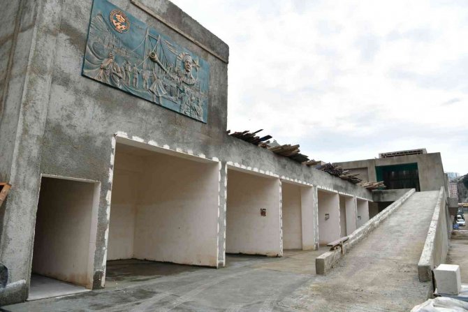 Tarihi Kadınlar Pazarı İnşaatının Yüzde 73’ü Tamamlandı