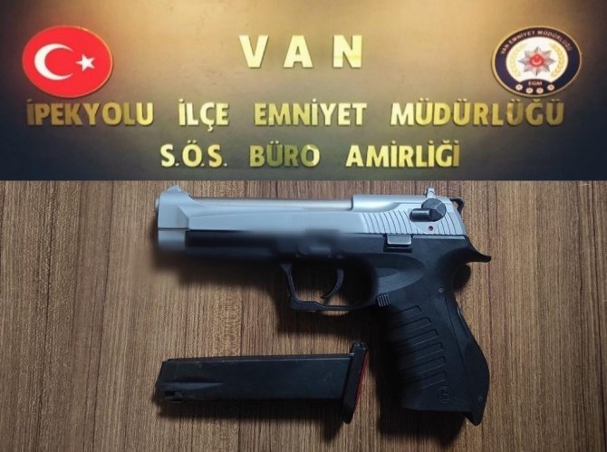 Van’da 19 Kişi Tutuklandı
