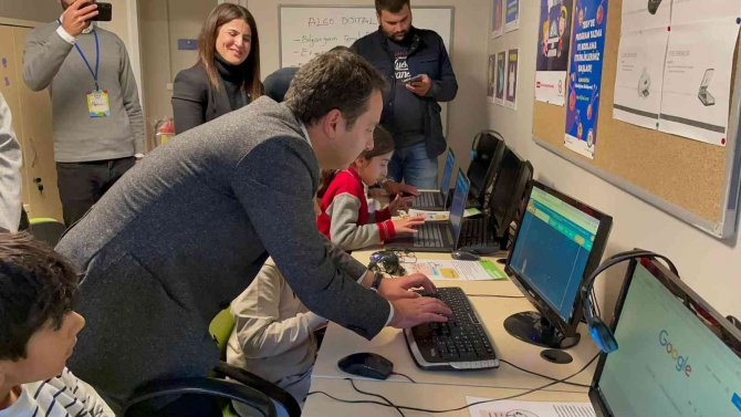 Başkan Vekili Aydoğan’dan Tegv Muradiye Öğrenim Birimine Ziyaret