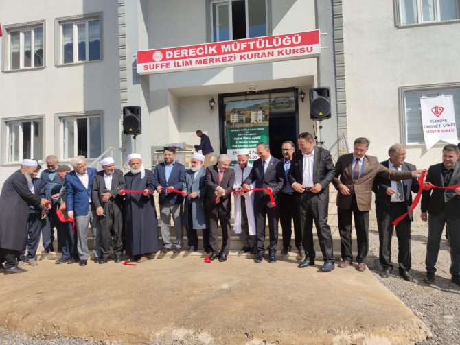 Derecik’te 33 Hafız İcazet Aldı