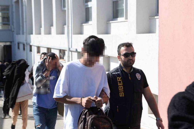 E-ticaret Sitesini Hackleyip 15 Milyon Lira Dolandıran Suç Örgütüne 17 Tutuklama