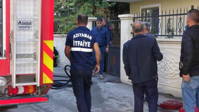 İ̇tfaiye Ekiplerinin Dikkati İkametti Kül Olmaktan Kurtardı