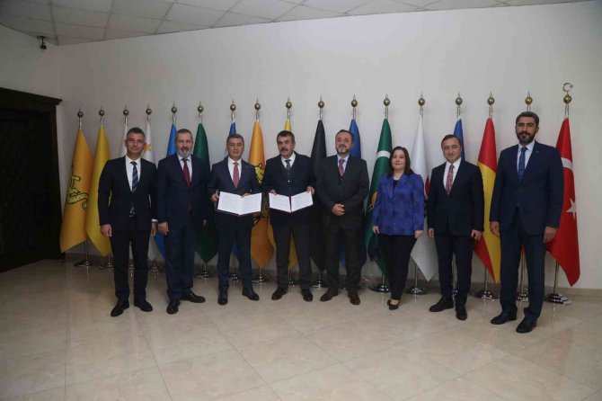 Gölbaşı Belediyesi Ve Ankara Hacı Bayram Veli Üniversitesi Arasında İş Birliği