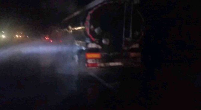 Asfalt Yüklü Tanker Seyir Halindeyken Alev Aldı