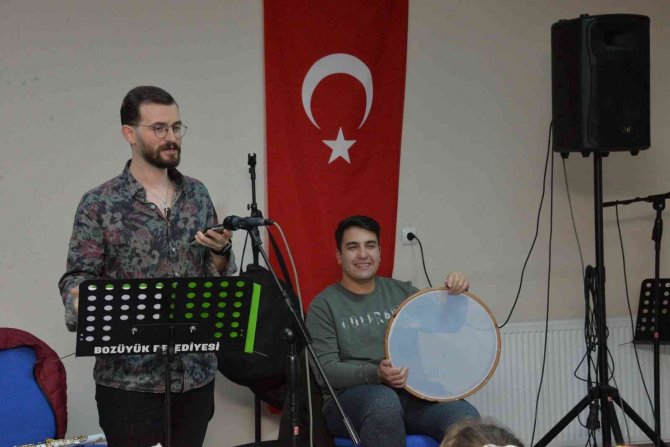 Bozüyük Belediyesi’nde Türk Sanat Müziği Koro Çalışmaları Başladı