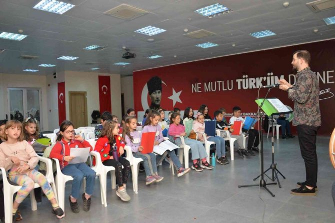 Bozüyük Belediyesi’nde Türk Sanat Müziği Koro Çalışmaları Başladı