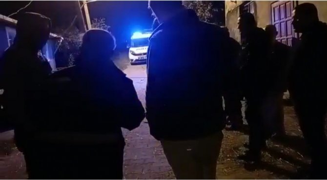 Evinin Önünde Düşen Kadın Hayatını Kaybetti