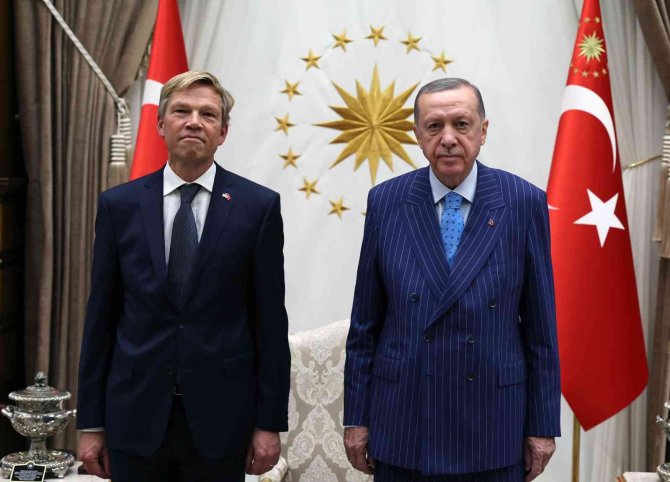 Hollanda’nın Ankara Büyükelçisi Wijnands, Cumhurbaşkanı Erdoğan’a Güven Mektubu Sundu