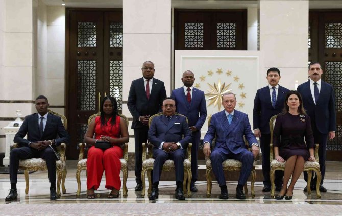 Kongo Cumhuriyeti’nın Ankara Büyükelçisi Ondele, Cumhurbaşkanı Erdoğan’a Güven Mektubu Sundu