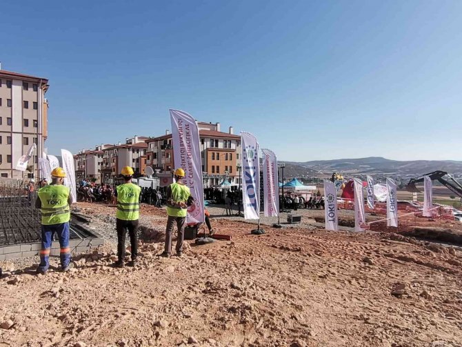 Kahramanmaraş’ta "İ̇lk Evim" Projesinin Temeli Pazarcık’ta Atıldı