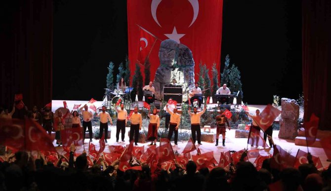 Pamukkale’de ’İ̇şgalden Cumhuriyete’ Oyunu Liselilerle Buluştu