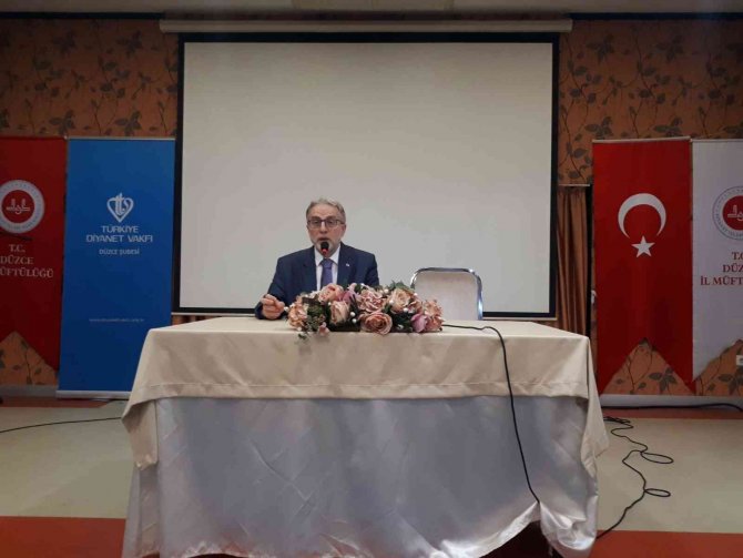 Umre Seminerleri Başladı