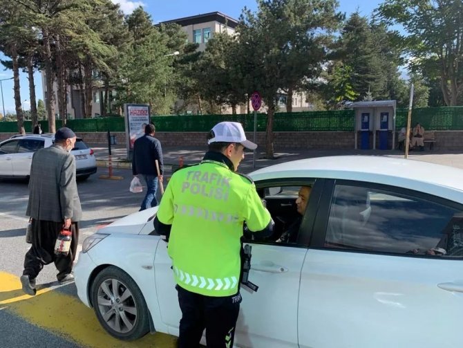 Erzincan’da Yaya Önceliği Uygulaması Yapıldı