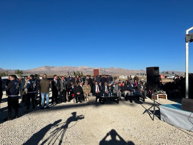 ‘İ̇lk Evim İ̇lk İ̇ş Yerim’ Projesi Çerçevesinde Erzurum’da İlk Temel Atıldı