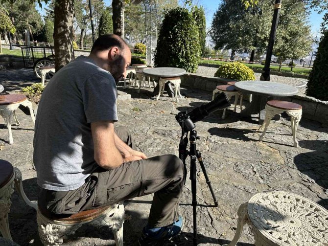 Güneş Tutulmasını İzlemek İsteyenler Çamlıca Tepesi’ne Koştu