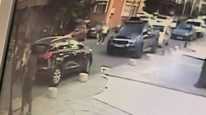 Pendik’te Sokak Ortasında Bıçaklı Dehşet: 1 Ölü, 2 Yaralı
