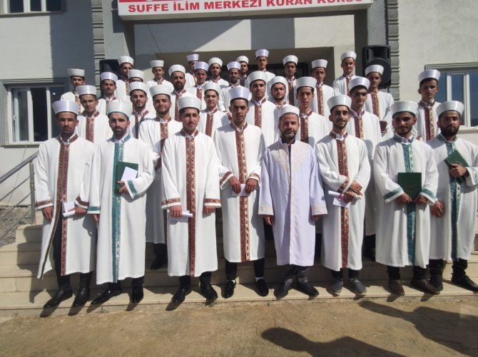 Derecik’te 33 Hafız İcazet Aldı