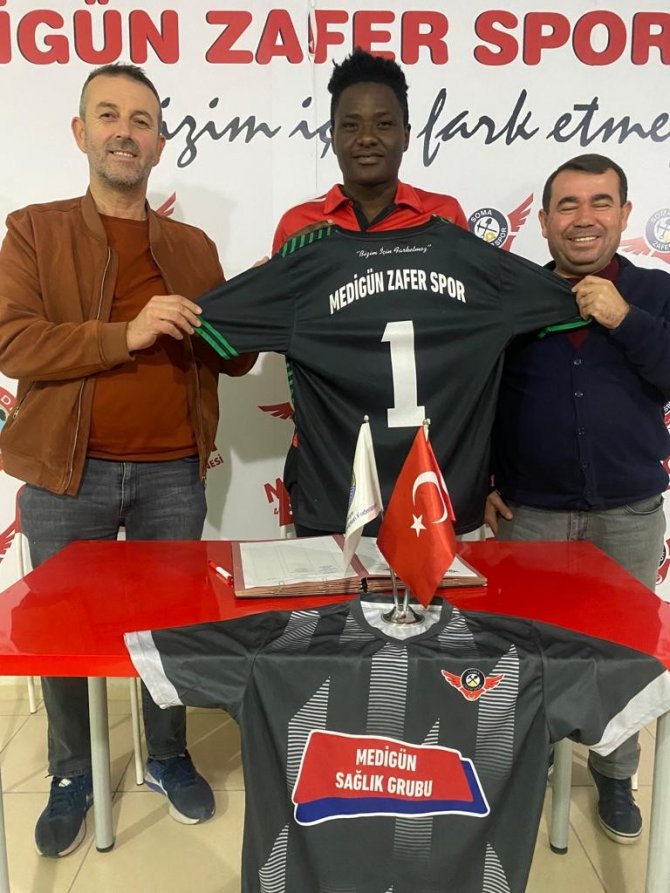 Soma Zafer Spor’a Kamerun Milli Takımından Kaleci Takviyesi