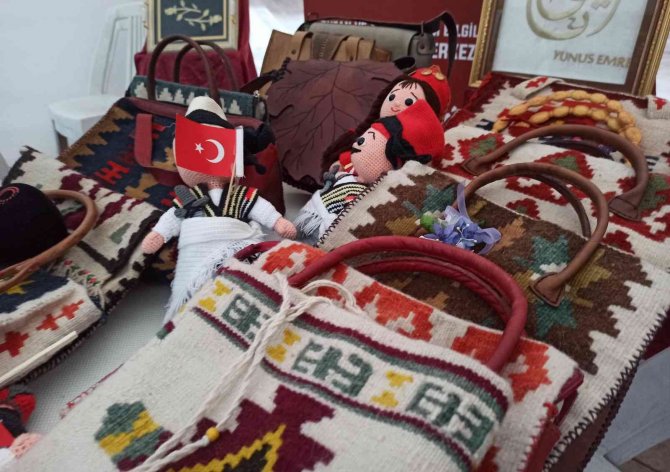 Kahramanmaraş’ta El Emeği Göz Nuru Ürünler Sergileniyor