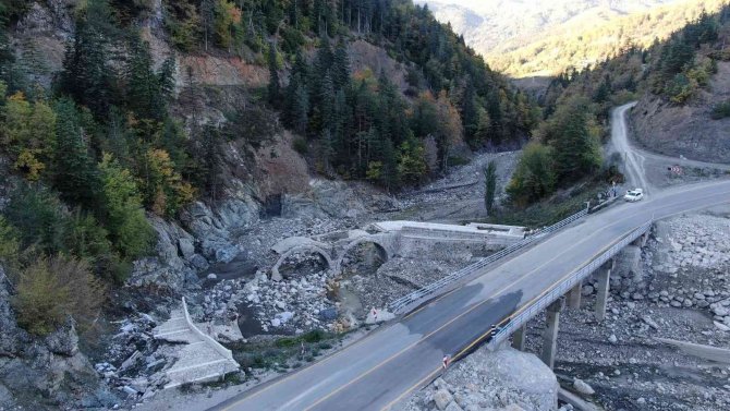 Sel Felaketinde Zarar Görmüştü, 123 Yıllık Tarihi Köprü Onarılmayı Bekliyor